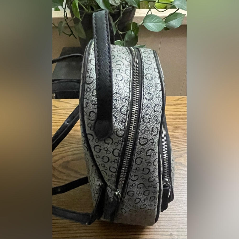 Guess Black Monogram Backpack Classic Design - Picture 6 of 12